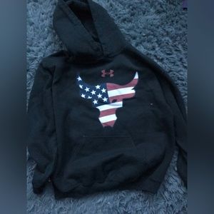 Under Amour American flag Bull head Hoodie, adult M is the size